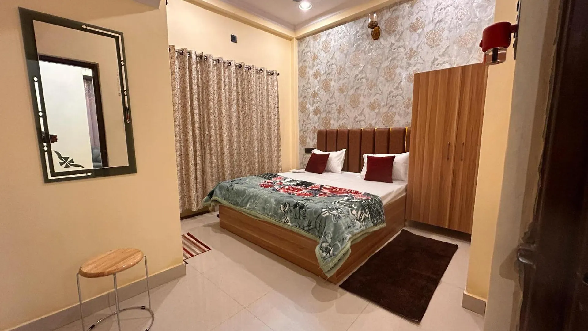 Temple Town Homes Durgakund Near Assi Ghat Varanasi 0*,  India