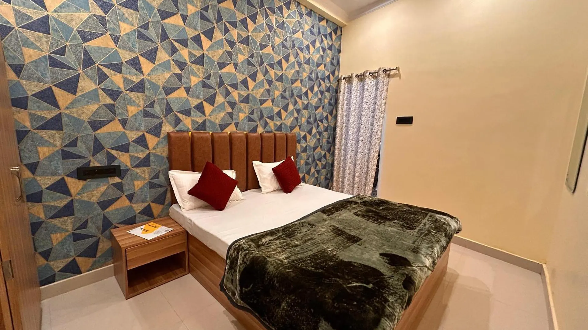 Temple Town Homes Durgakund Near Assi Ghat Varanasi Guest house