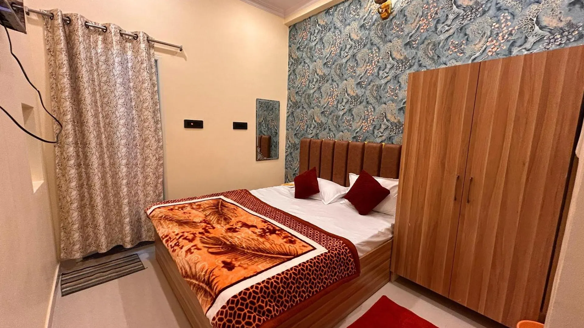 Guest house Temple Town Homes Durgakund Near Assi Ghat Varanasi